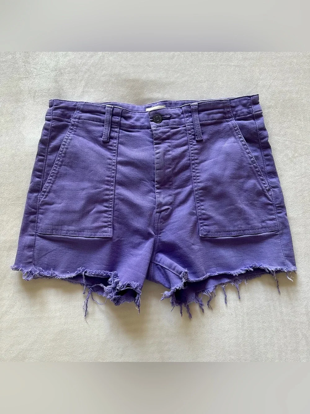 mother denim purple denim cut off shorts / size 30